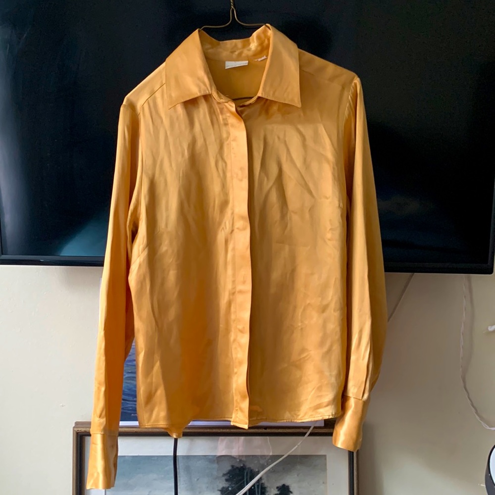 Mona International Women’s Silk Long Sleeve Button-down Shirt